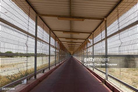 4,803 The Erez Crossing Between Gaza And Israel Stock Photos, High-Res ...