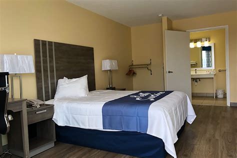 Days Inn by Wyndham Cape Carteret near Emerald Isle | Cape Carteret, NC Hotels