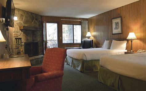 Hotels in Gatlinburg TN | Rooms & Suites | Brookside Resort