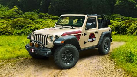 Jeep Wrangler gets limited-run Jurassic Park graphics pack