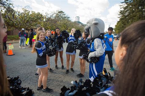 Calling all bulldogs: UNC Asheville homecoming & family weekend scheduled for Sept. 22-24 ...