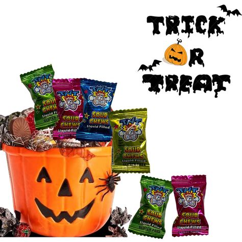 TNT Sour Chews - 1kg (220 Pieces) | Candy party favors, Strawberry lime, Halloween treats