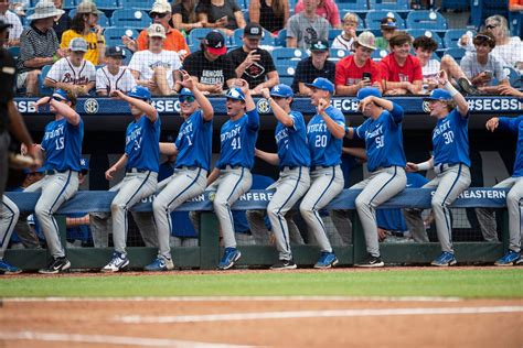 UK Wildcats News: Kentucky Baseball Edition - A Sea Of Blue