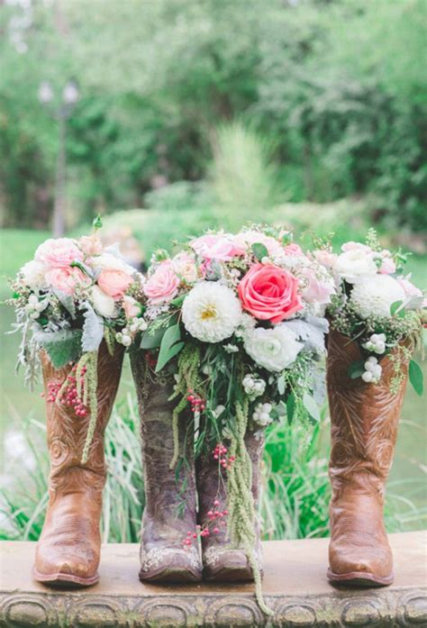 Pin by Weddings and Bliss on Vintage Weddings | Wedding flowers, Fall ...