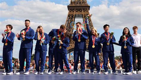 Watch: U.S. figure skating receives gold medals for Beijing Games