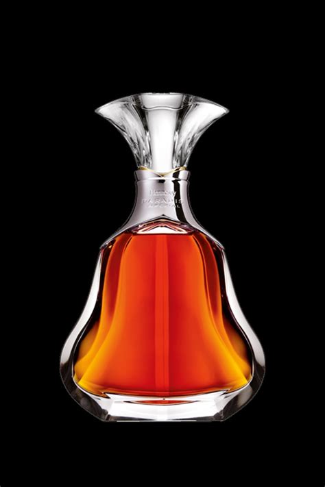 HENNESSY PARADIS IMPERIAL 700ML - Centre City Wines & Spirits