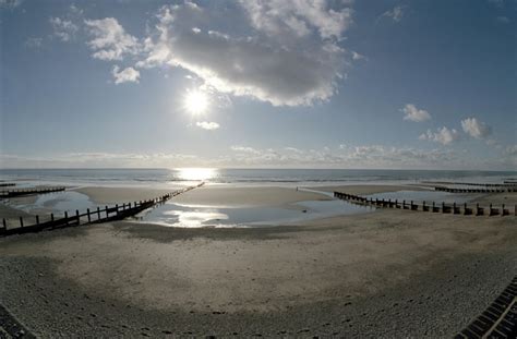 Tywyn Beach - Photo "Tywyn beach" :: British Beaches