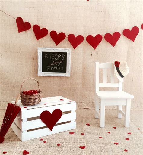 Pin by Uşa Başülmez on ev çekimi malzemeleri | Valentine photography, Valentine backdrop, Diy ...