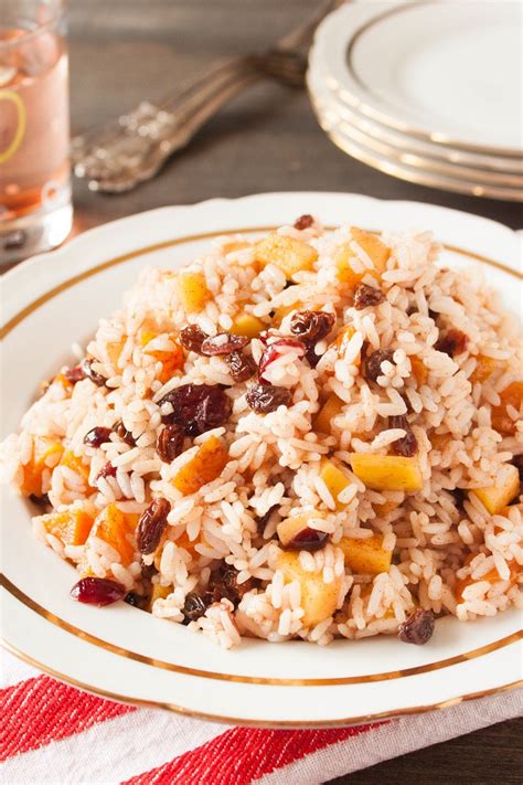 Sweet Rice with Apples and Dried Fruits