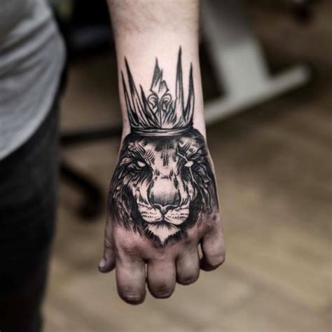 50 Royal King Tattoos Designs and Ideas for Men (2018) | TattoosBoyGirl