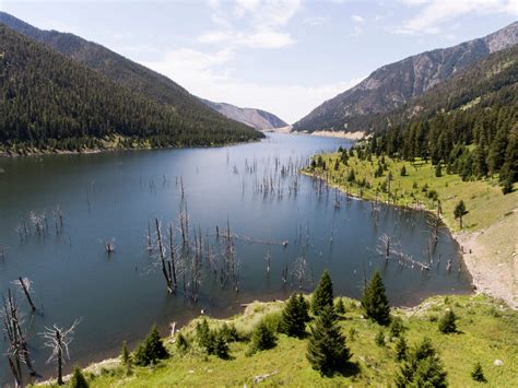 20 of the Most Beautiful Lakes in Montana to Go