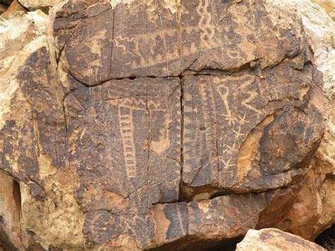 Billco's Outdoors: Parowan Gap Petroglyphs - Utah