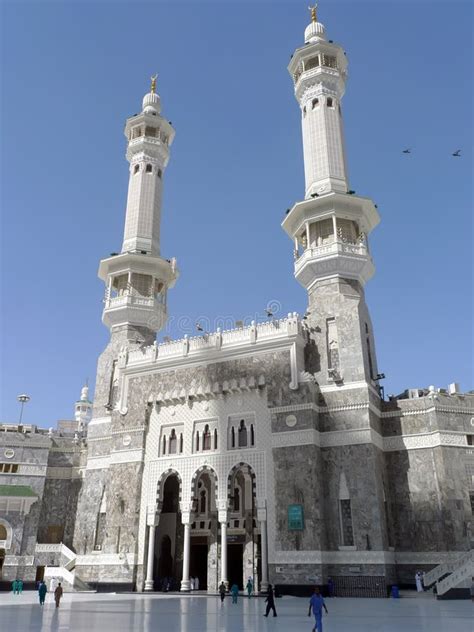 Masjid Al Haram Exterior In Mecca Stock Photo - Image: 56942164