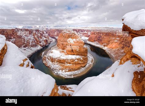 Horseshoe Bend in Page, Arizona covered with a fresh coat of snow in winter Stock Photo - Alamy