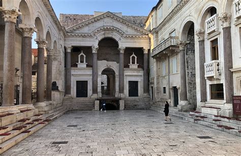 Split: Diocletian’s Palace - FemaleSoloTrek