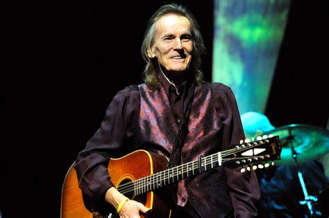 The Tao of Gordon Lightfoot: Still Going Strong at 75 (and For Good Reason) | HuffPost