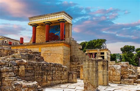 Visit the Minoan Palace of Knossos - Blog Alexander Beach