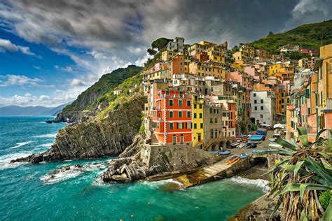 Clouds Over Riomaggiore | Riomaggiore (Rimazùu in the local … | Flickr