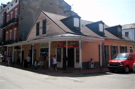 Best Bourbon Street Bars in New Orleans French Quarter - Thrillist