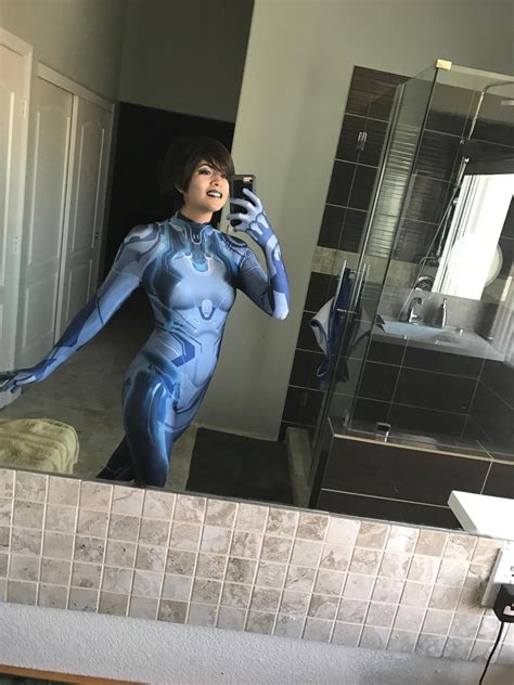 Cortana Cosplay | Halo cosplay, Cortana cosplay, Catsuit outfit