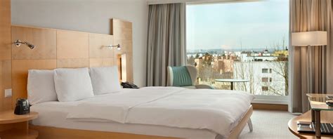 Zurich Airport Hotels - Hilton Zurich Airport