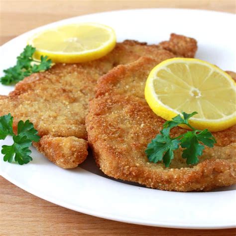 German Schnitzel (Schweineschnitzel) | Recipe | Schnitzel recipes ...