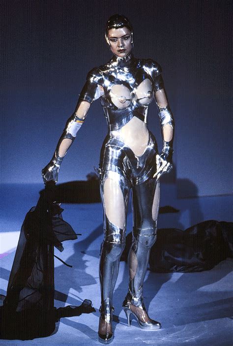 Zendaya Robot Suit Generates $152 Million in Media Exposure for Mugler