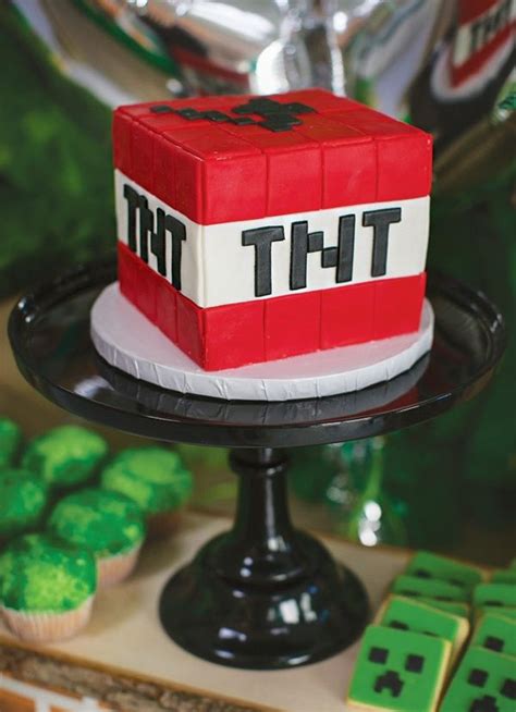 Criativo bolo TNT | Minecraft birthday cake, Easy minecraft cake, Minecraft birthday