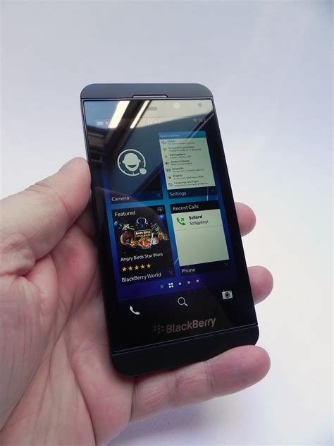 BlackBerry Z10 Review: Very Promising, Camera Above Expectations, Catchy UI (Video) | GSMDome.com