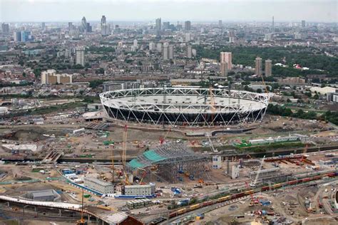 London Olympic Stadium Construction - e-architect