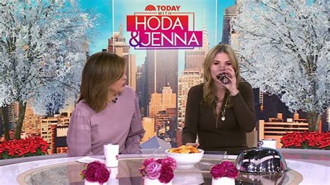 Hoda and Jenna celebrate National Drink Wine Day!