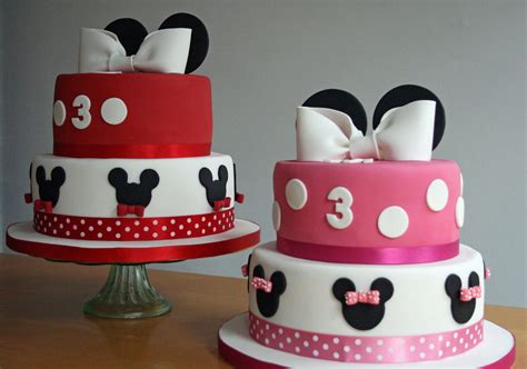 lauralovescakes...: Minnie & Mickey Birthday Cakes