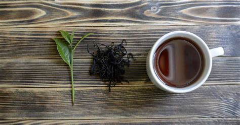 How Much Caffeine Is In a Cup of Black Tea? - Nutrition Advance