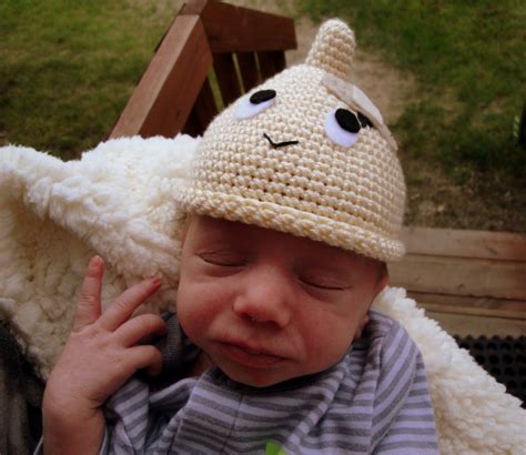 i ♥ amicute: timmy the broken condom: a socially inappropriate newborn baby hat