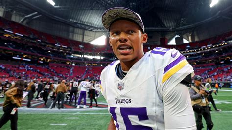 Vikings' Josh Dobbs Contending For League Award After Historic ...