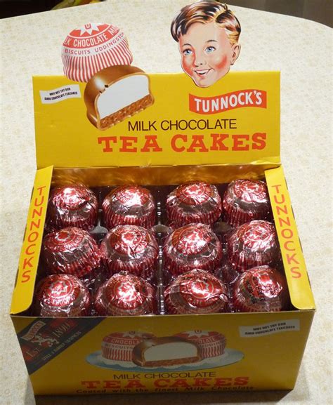 tunnocks dark chocolate tea cakes