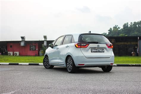 2021 HONDA JAZZ HYBRID REVIEW: Going that extra mile | AutoApp SG