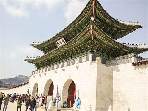 Gyeongbokgung Palace - One of the Largest &Oldest Palaces in Seoul, South Korea