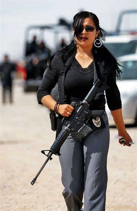 Federal Agent of the Policía Federal Preventiva (PFP) México | Military girl, Police women ...