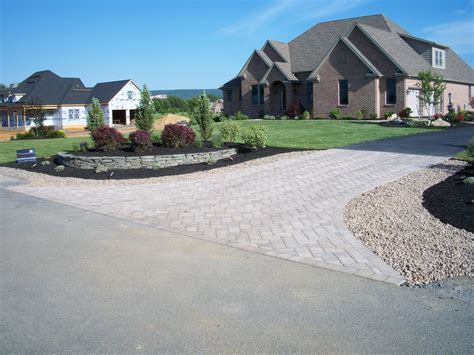 The Blog of Weavers Landscape Company: Paver Driveway Entrance