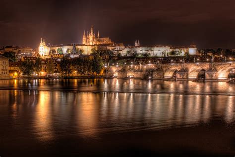 Prague Castle at Night | Czech Republic - Sumfinity