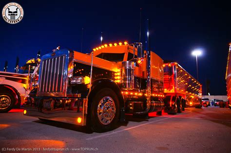 Semi Trucks at Night Wallpapers - WallpaperSafari