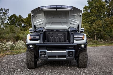 GMC Announces New HUMMER EV As Their First Fully Electric Vehicle – TechAcute