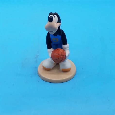 WALT DISNEY GOOFY Basketball Player Ceramic 4" Figurine $16.99 - PicClick