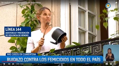 Quarantined Argentine women protest spike in femicides from their windows · Global Voices