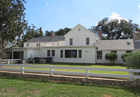 Texas White House, Hill Country, Texas - Travel Photos by Galen R ...