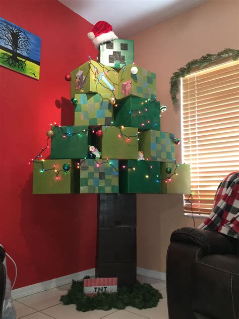 Minecraftmas Christmas tree Minecraft Christmas Tree, Lego Christmas, Unique Christmas Trees ...