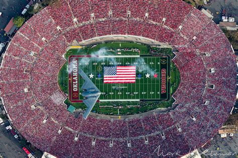 Check Out These Stunning Aerial Photos Of The B-2 Doing The Rose Parade And Rose Bowl Flyovers ...