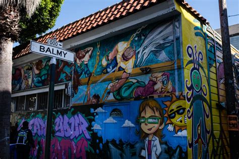 Photographing the Mission District Murals | San Francisco