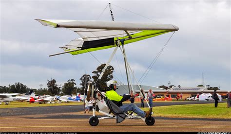 Aeros Nanolight Trike - Untitled | Aviation Photo #5317631 | Airliners.net